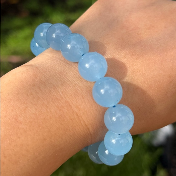 13.5mm stretchable blue chalcedony bracelet 0549 - Picture 5 of 7